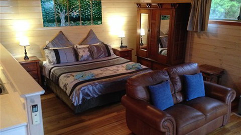 Southern Anchorage Retreat - Tourism Caloundra 4