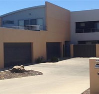 Villa Tarni 17 - Tourism Caloundra