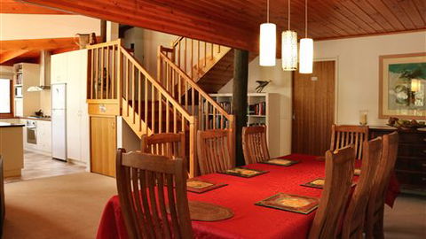 MannaGum Alpine Lodge - Tourism Caloundra 3