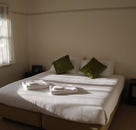 Ballarat Cottage On Park - Tourism Caloundra