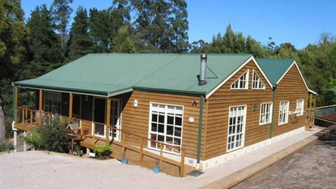Wattletree Cottage - Tourism Caloundra 1