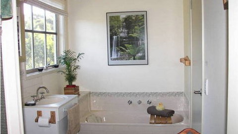 Wattletree Cottage - Tourism Caloundra 2