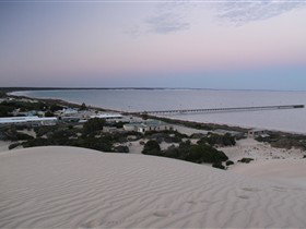 Fowlers Bay Caravan Park - Tourism Caloundra 0