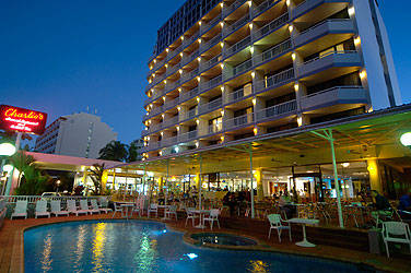 Acacia Court Hotel - Tourism Caloundra 0