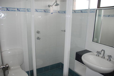 Acacia Motel - Tourism Caloundra 1