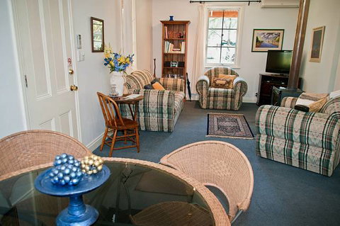 Amy's House - Tourism Caloundra 1