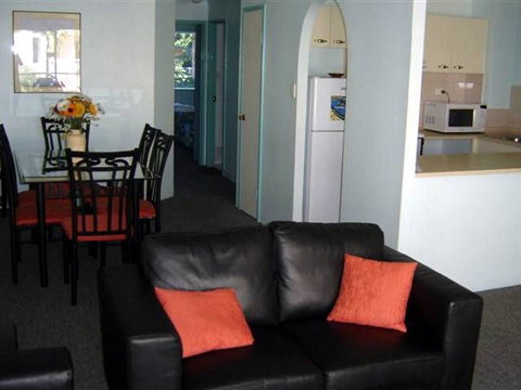 Anchor Down Apartments - Tourism Caloundra 1