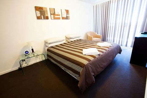 B7 Honeysuckle Apartments - Tourism Caloundra 3