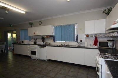 Barb's Place Guesthouse Kalgoorlie - Tourism Caloundra 2