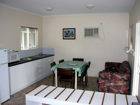 Batchelor Holiday Park - Tourism Caloundra 1