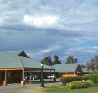 Bishop's Lodge Motor Inn - Tourism Caloundra