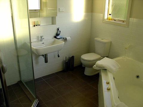 Central Shepparton Apartments - Tourism Caloundra 1