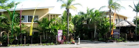 Coconut Palms On The Bay - Tourism Caloundra 1