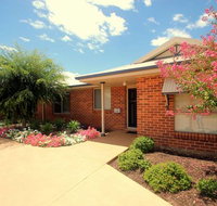 Colonial Court Villas Serviced Apartments - Tourism Caloundra