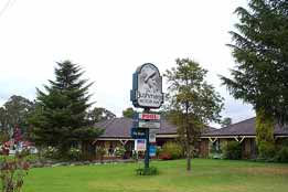 Bushmans Comfort Inn - Tourism Caloundra 0