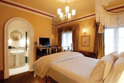 Craig's Royal Hotel Ballarat - Tourism Caloundra 1