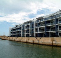 Dolphin Quay Apartment Hotel - Tourism Caloundra