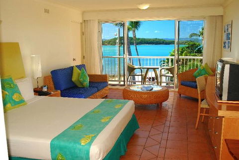 Daydream Island Resort & Spa - Tourism Caloundra 1