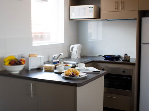 Easystay One Bedroom Apartment - Raglan Street - Tourism Caloundra 3