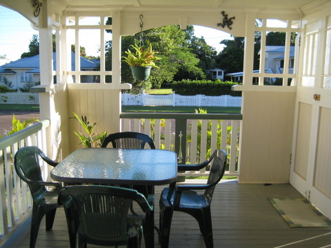 Eco Queenslander Holiday Home - Tourism Caloundra 8