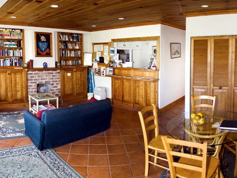 Fletcher Christian Apartments - Tourism Caloundra 3