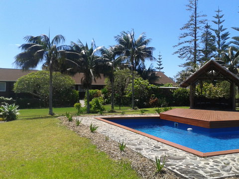 Fletcher Christian Apartments - Tourism Caloundra 4