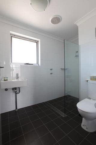 Forrest Hotel & Apartments - Tourism Caloundra 11
