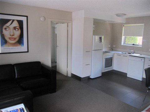 Forrest Hotel & Apartments - Tourism Caloundra 12