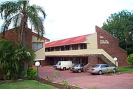 Garden City Motor Inn - Tourism Caloundra 0