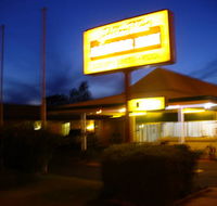 Golden West Motor Inn - Tourism Caloundra