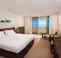 Holiday Inn Cairns Harbourside - Tourism Caloundra