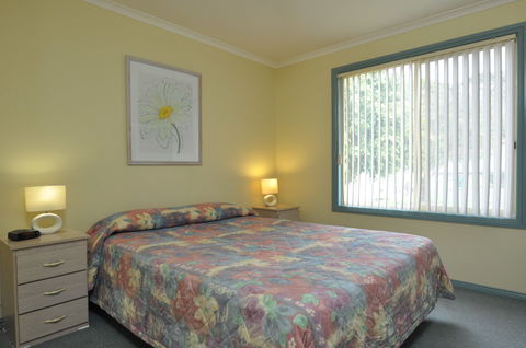 King Point Retreat - Tourism Caloundra 4