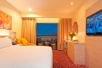Lasseters Hotel - Tourism Caloundra 5