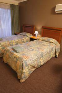 Lidcombe Motor Inn - Tourism Caloundra 0