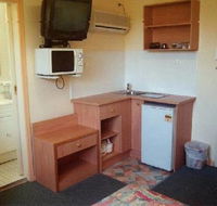 Lodge Motel - Tourism Caloundra