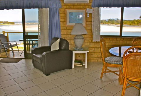 Marcel Towers Holiday Apartments - Tourism Caloundra 2