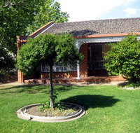 Millie Accommodation - Tourism Caloundra