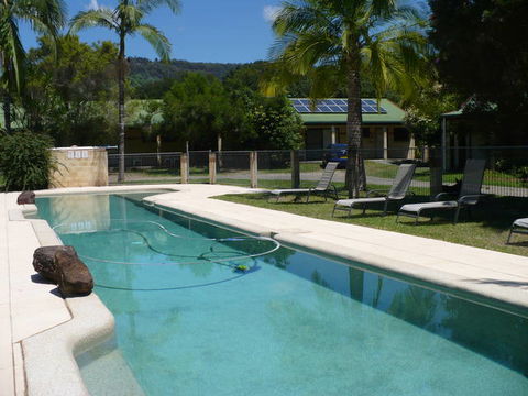 Mooyabil Farm Holidays - Tourism Caloundra 1