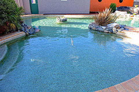 New England Motor Lodge - Tourism Caloundra 3