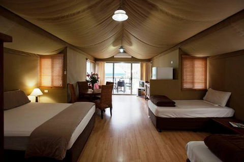 NRMA Ocean Beach Holiday Park - Tourism Caloundra 4