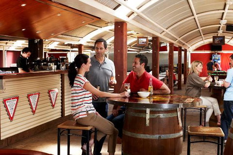 Outback Pioneer Hotel - Tourism Caloundra 8