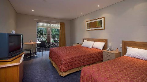 Outback Pioneer Hotel - Tourism Caloundra 10