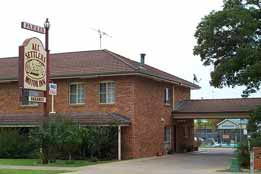 Parkes All Settlers Motor Inn - Tourism Caloundra 0