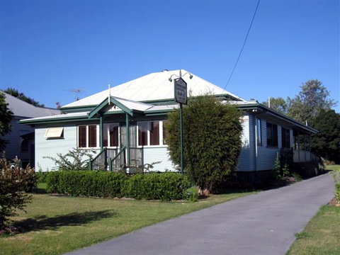 Pitstop Lodge Guesthouse And B&B - Tourism Caloundra 1