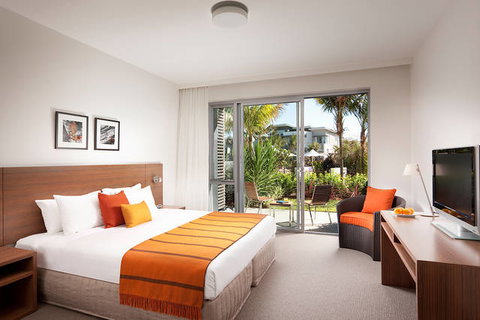 Pullman Magenta Shores Resort - Tourism Caloundra 0