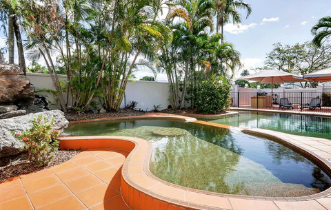 Ibis Styles Cairns - Tourism Caloundra 4