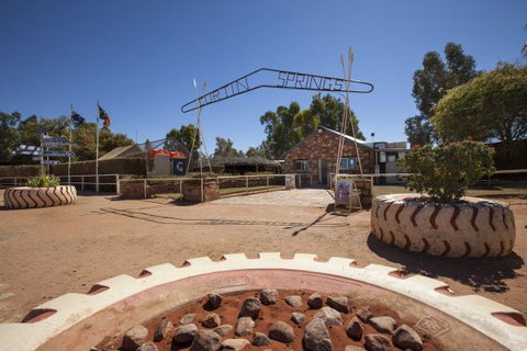 Curtin Springs Wayside Inn - Tourism Caloundra 10