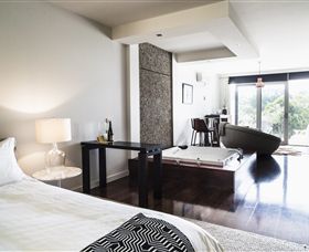 Polperro Winery Luxury Accommodation - Tourism Caloundra 2