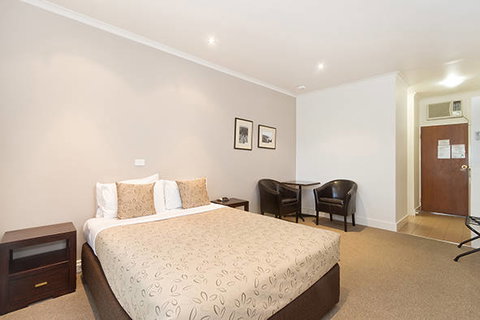 Sandhurst Motel - Tourism Caloundra 1