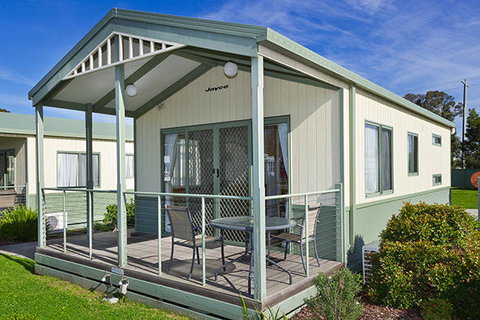 Sandhurst Motel - Tourism Caloundra 0